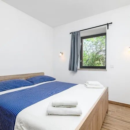 Apartment 2228a