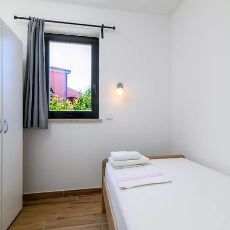 2228a Premantura